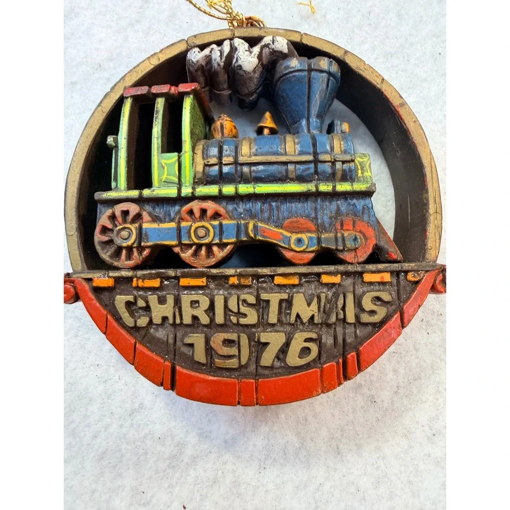 Vintage Hallmark Nostalgia Dated Ornament 1976 Train Tree Trimmer 400QX222-1